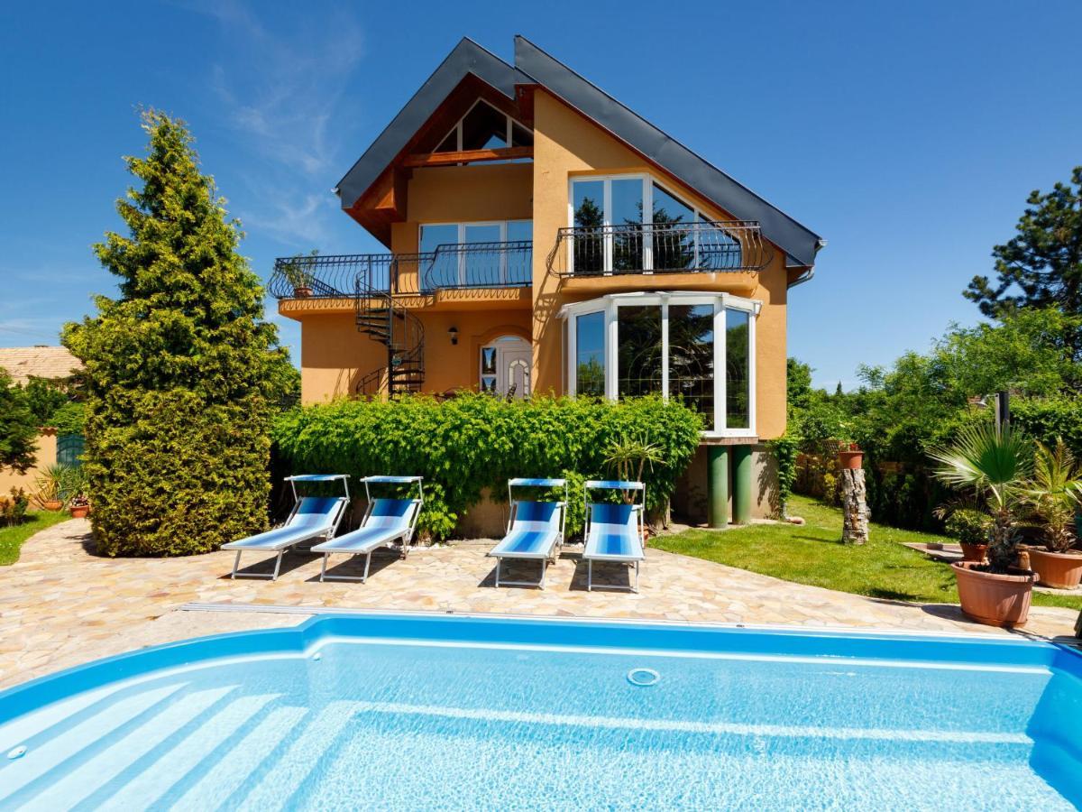 Holiday Home Szabo By Interhome บาลาตอนแลลเล ภายนอก รูปภาพ